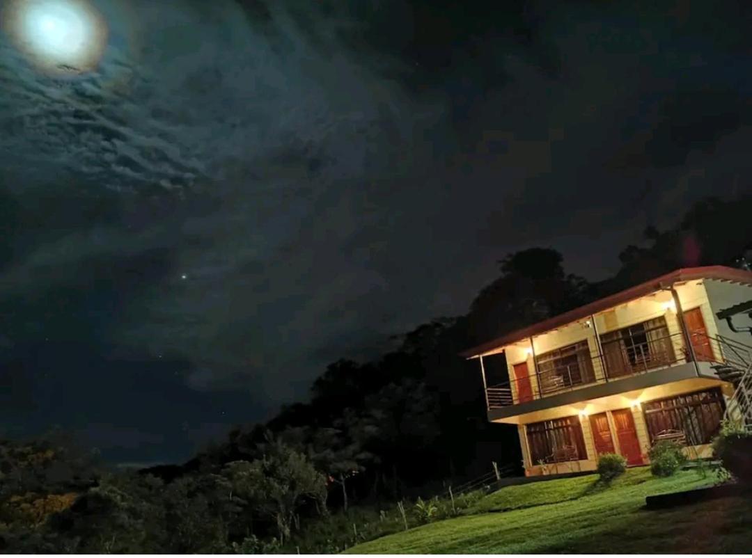 Monteluna Studios Monteverde Екстер'єр фото